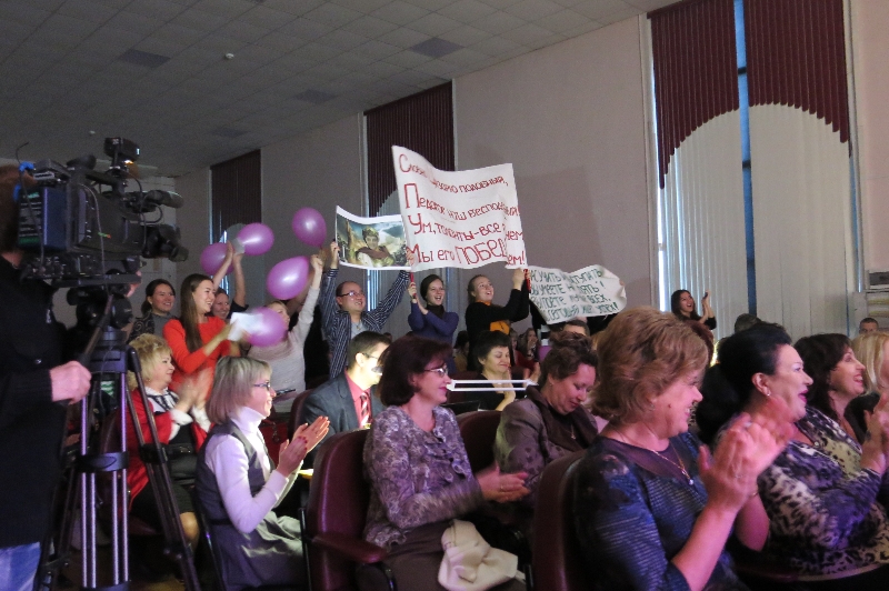 Поздравляем доцента кафедры Романа Викторовича Ширшакова, занявшего III место в профессиональном конкурсе «Молодой преподаватель вуза»!